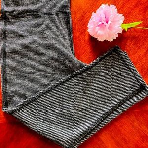 Old Navy Girl’s Size 14 Capri Tights